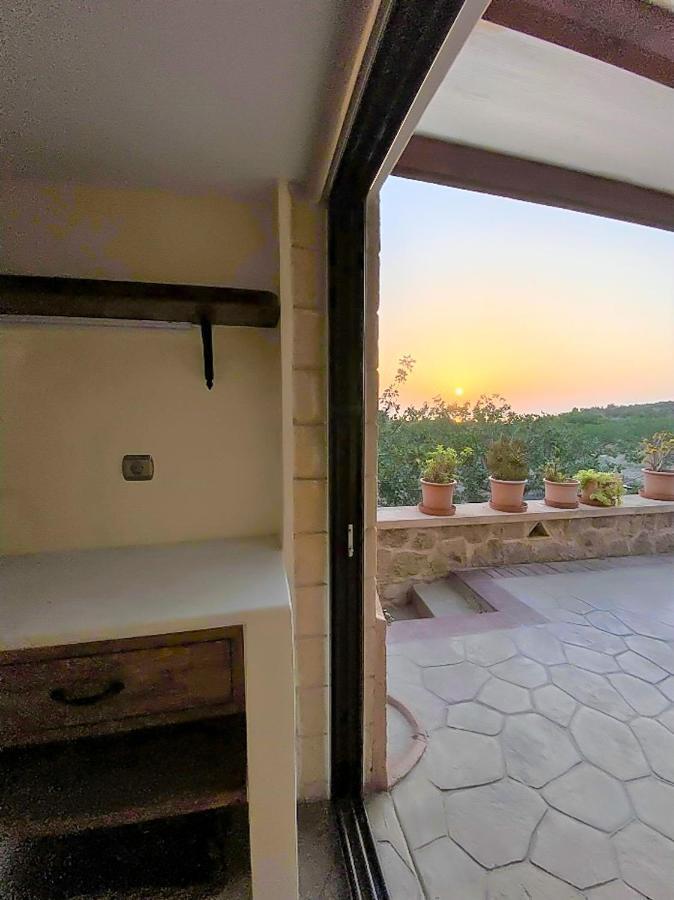 Pistachio Guesthouse, Παραδοσιακός Ξενώνας Vathí 외부 사진