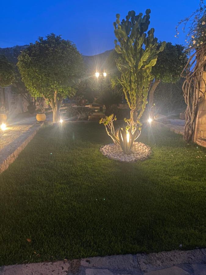 Pistachio Guesthouse, Παραδοσιακός Ξενώνας Vathí 외부 사진